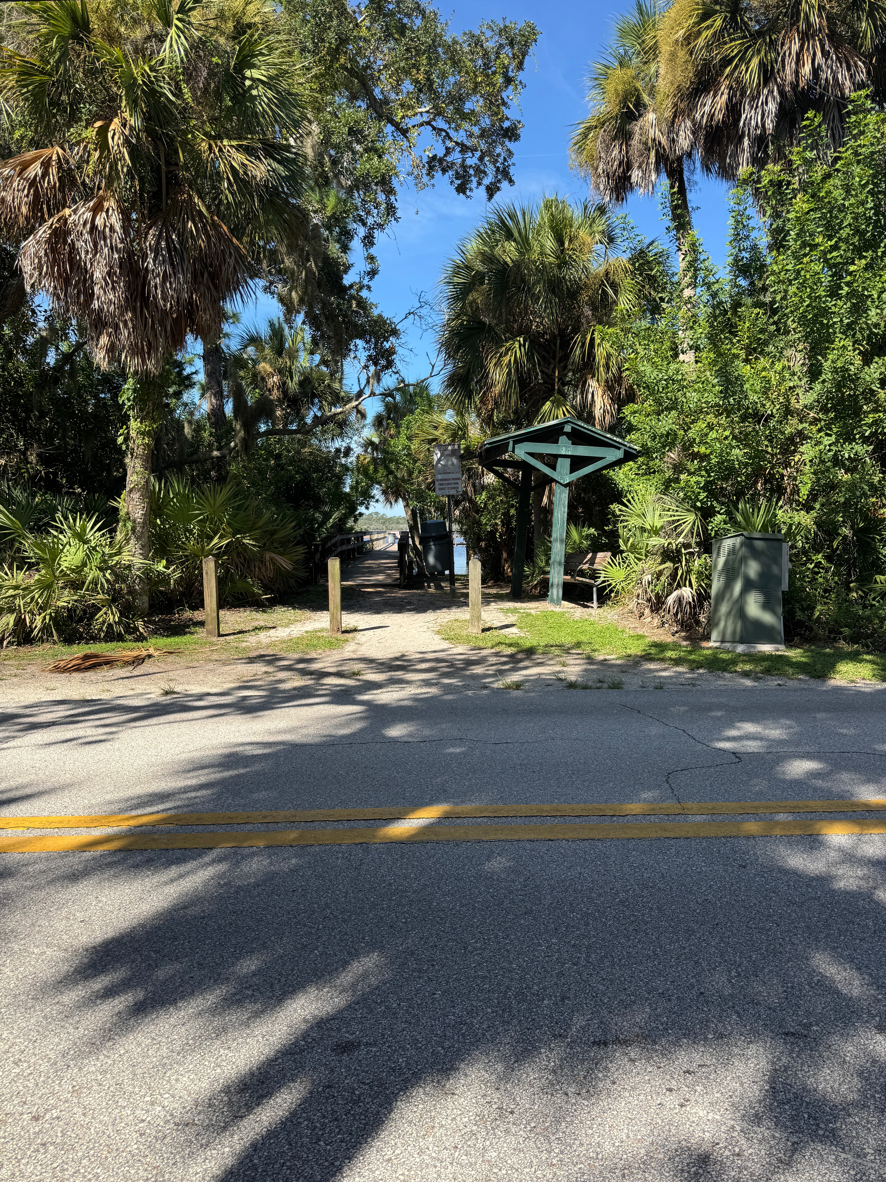 Bicentennial Park Trail entrance on John Anderson Drive